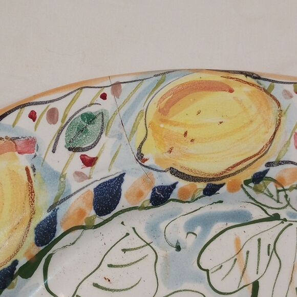 Beautiful Lemon and Leaf Serving Pottery Tray - Picture 8 of 8